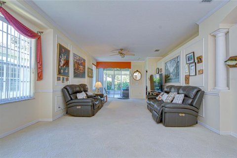 House in Fish Hawk, Florida 2 bedrooms, 143.44 sq.m. № 2122888 - photo 5