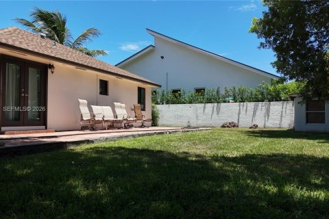 House in Pompano Beach, Florida 6 bedrooms № 2401295 - photo 15