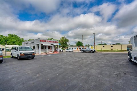 Propiedad comercial en alquiler en Gainesville, Florida, 104.79 m2 № 1733812 - foto 19
