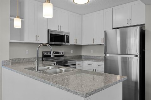 Apartamento en alquiler en Orlando, Florida, 2 dormitorios, 104.05 m2 № 1592504 - foto 16