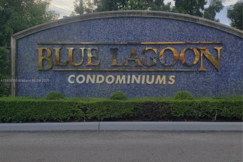 Купить кондоминиум в Майами, Флорида 2 спальни, 85.66м2, № 1964836 - фото 17