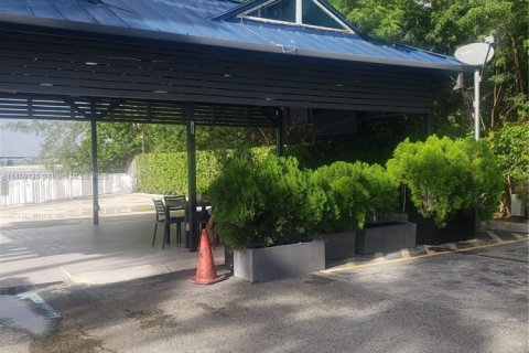 Купить кондоминиум в Майами, Флорида 2 спальни, 85.66м2, № 1964836 - фото 22