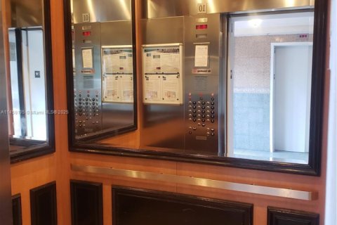 Купить кондоминиум в Майами, Флорида 2 спальни, 85.66м2, № 1964836 - фото 24