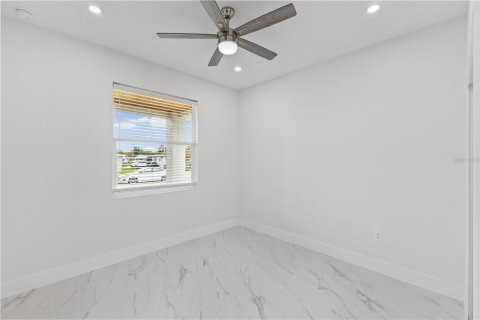 Casa en venta en Holiday, Florida, 3 dormitorios, 138.24 m2 № 2149049 - foto 21