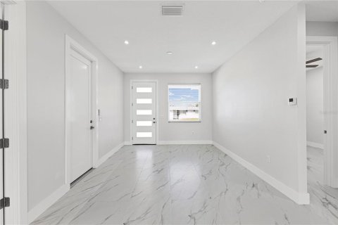 Casa en venta en Holiday, Florida, 3 dormitorios, 138.24 m2 № 2149049 - foto 7