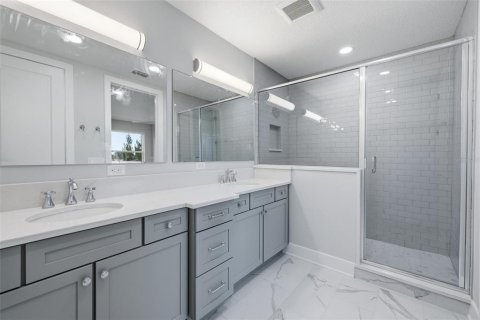 Touwnhouse à louer à Tampa, Floride: 4 chambres, 230.4 m2 № 2120483 - photo 5