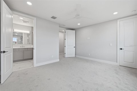 Touwnhouse à louer à Tampa, Floride: 4 chambres, 230.4 m2 № 2120483 - photo 4