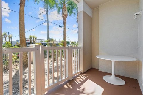 Condominio en alquiler en Clearwater, Florida, 1 dormitorio, 61.32 m2 № 2237061 - foto 14