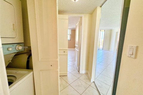 Condominio en venta en Sunny Isles Beach, Florida, 2 dormitorios, 115.2 m2 № 2075325 - foto 30