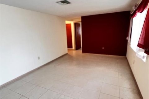 House in Holiday, Florida 2 bedrooms, 86.96 sq.m. № 1675797 - photo 11