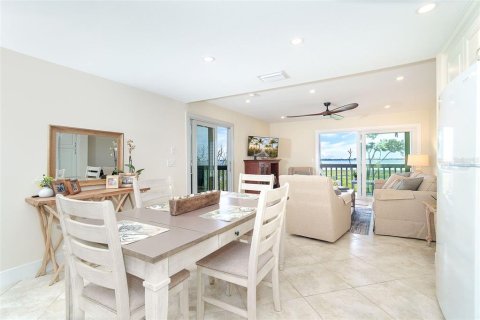 Condo in Placida, Florida, 1 bedroom  № 2142947 - photo 4