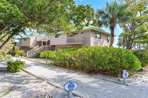Condo in Placida, Florida, 1 bedroom  № 2142947 - photo 3