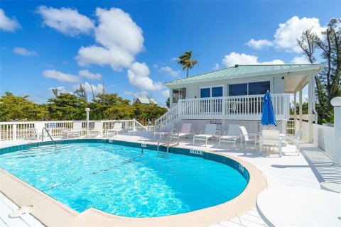 Condo in Placida, Florida, 1 bedroom  № 2142947 - photo 26