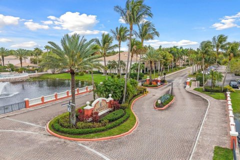 Снять в аренду кондоминиум в Палм-Бич-Гарденс, Флорида 3 спальни, 122.26м2, № 2050635 - фото 17