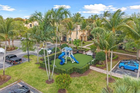 Снять в аренду кондоминиум в Палм-Бич-Гарденс, Флорида 3 спальни, 122.26м2, № 2050635 - фото 18