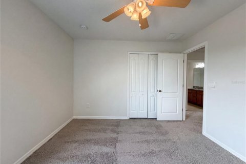 House in Wimauma, Florida 3 bedrooms, 219.62 sq.m. № 2107935 - photo 17
