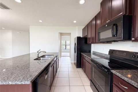 House in Wimauma, Florida 3 bedrooms, 219.62 sq.m. № 2107935 - photo 10