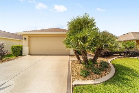 House in Summerfield, Florida 2 bedrooms, 146.32 sq.m. № 2220616 - photo 3