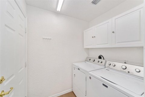 House in Summerfield, Florida 2 bedrooms, 146.32 sq.m. № 2220616 - photo 30