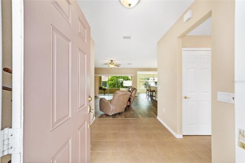House in Summerfield, Florida 2 bedrooms, 146.32 sq.m. № 2220616 - photo 6