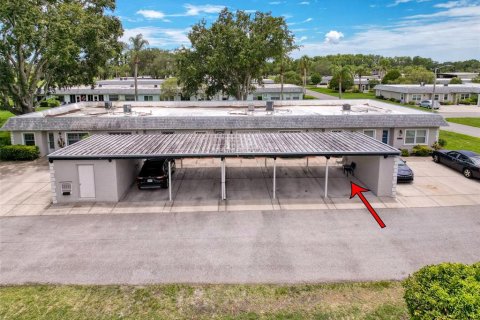 Condo in New Port Richey, Florida, 2 bedrooms  № 1789838 - photo 6