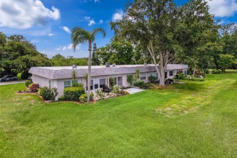 Condo in New Port Richey, Florida, 2 bedrooms  № 1789838 - photo 7