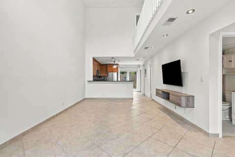 Купить таунхаус в Форт-Лодердейл, Флорида 2 комнаты, 134.89м2, № 2397190 - фото 8