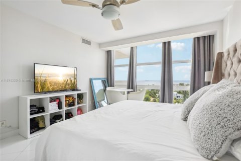 Copropriété à vendre à Fort Lauderdale, Floride: 2 chambres, 111.48 m2 № 1932188 - photo 14