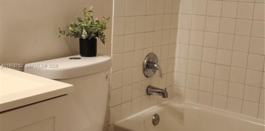 Villa ou maison à Fort Lauderdale, Floride 2 chambres, 181.16 m2 № 2044520