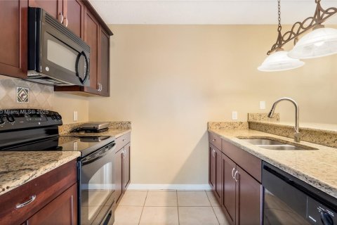 Townhouse in West Palm Beach, Florida 2 bedrooms, 114.83 sq.m. № 1830893 - photo 29