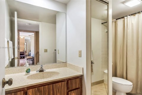 Townhouse in West Palm Beach, Florida 2 bedrooms, 114.83 sq.m. № 1830893 - photo 10
