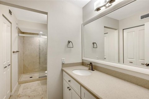 Copropriété à vendre à Sarasota, Floride: 2 chambres, 99.68 m2 № 2403526 - photo 22