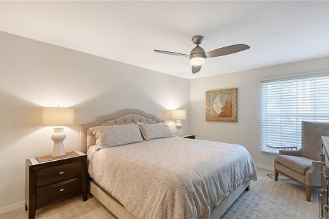 Copropriété à vendre à Sarasota, Floride: 2 chambres, 99.68 m2 № 2403526 - photo 19