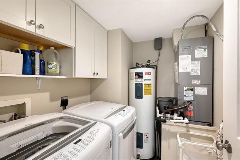 Copropriété à vendre à Sarasota, Floride: 2 chambres, 99.68 m2 № 2403526 - photo 29