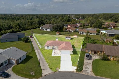 House in Kissimmee, Florida 3 bedrooms, 116.31 sq.m. № 2217097 - photo 22