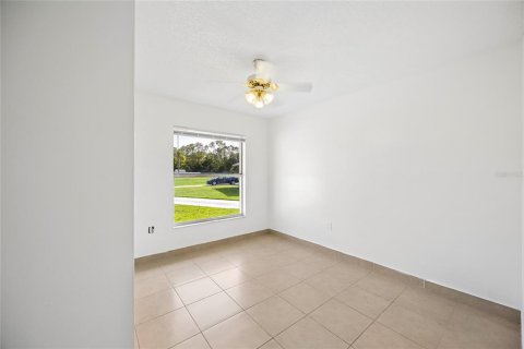 House in Kissimmee, Florida 3 bedrooms, 116.31 sq.m. № 2217097 - photo 13