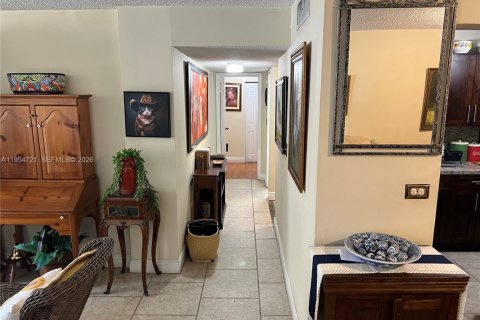 Купить кондоминиум в Майами, Флорида 2 спальни, 123.56м2, № 2010997 - фото 13