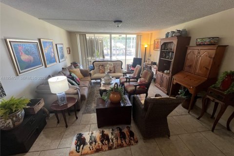 Купить кондоминиум в Майами, Флорида 2 спальни, 123.56м2, № 2010997 - фото 15