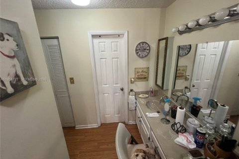 Купить кондоминиум в Майами, Флорида 2 спальни, 123.56м2, № 2010997 - фото 26