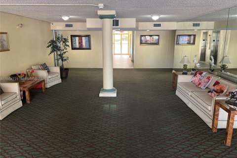 Купить кондоминиум в Майами, Флорида 2 спальни, 123.56м2, № 2010997 - фото 6