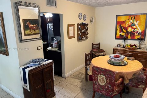 Купить кондоминиум в Майами, Флорида 2 спальни, 123.56м2, № 2010997 - фото 17