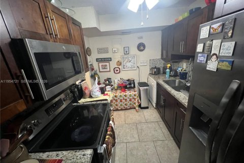 Купить кондоминиум в Майами, Флорида 2 спальни, 123.56м2, № 2010997 - фото 21