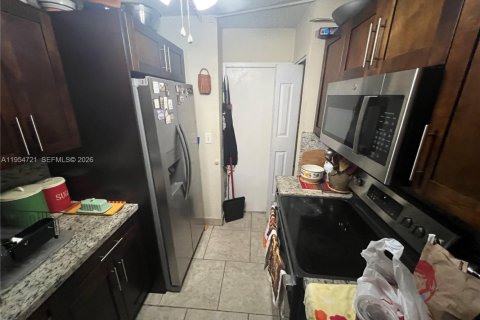 Купить кондоминиум в Майами, Флорида 2 спальни, 123.56м2, № 2010997 - фото 20