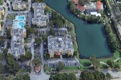 Купить кондоминиум в Майами, Флорида 2 спальни, 123.56м2, № 2010997 - фото 4