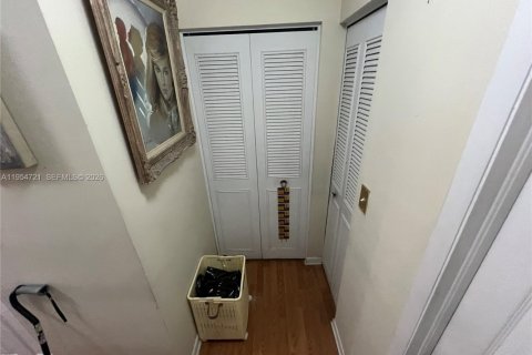 Купить кондоминиум в Майами, Флорида 2 спальни, 123.56м2, № 2010997 - фото 27