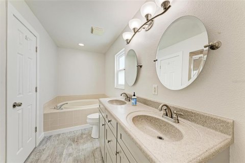 Casa en venta en Parrish, Florida, 4 dormitorios, 166.48 m2 № 1844669 - foto 22