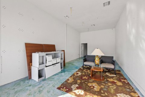 Propiedad comercial en venta en Okeechobee, Florida № 2083062 - foto 15