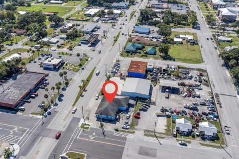 Propiedad comercial en Okeechobee, Florida № 2083062