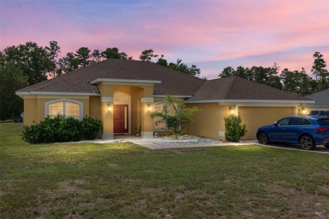 Villa ou maison à vendre à Ocala, Floride: 4 chambres, 215.72 m2 № 1798068 - photo 1