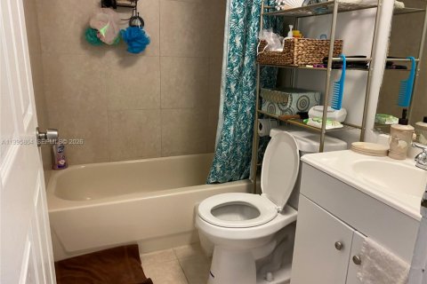 Copropriété à louer à Miami, Floride: 2 chambres, 57.6 m2 № 2256025 - photo 8
